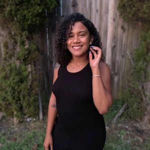 Meet your Posher, Monica